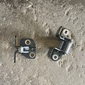 2021 Dodge Charger Door Hinges